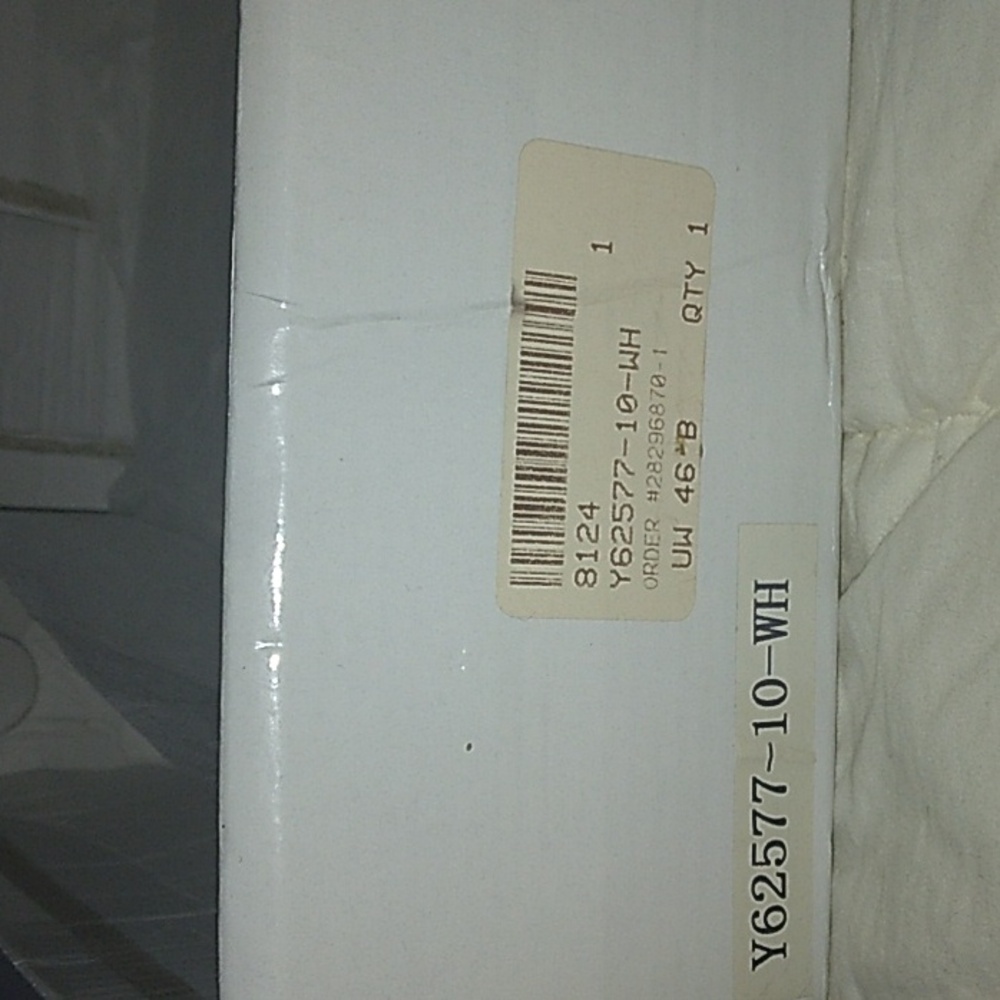 Venus white high heel stiletto strappy sandals sz 10 w/ box - Picture 7 of 7